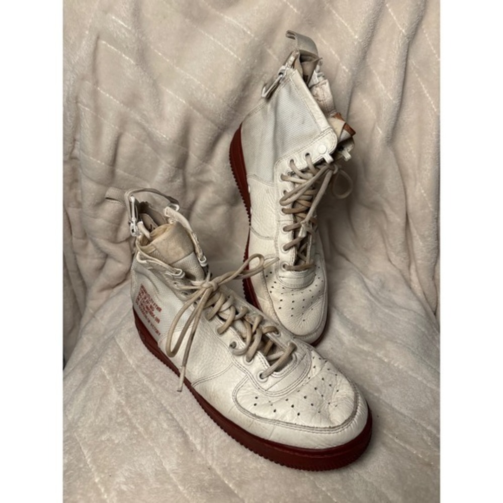 Nike Air Force 1 AF1 Utility High Top Sneakers White Red Mens Size 9